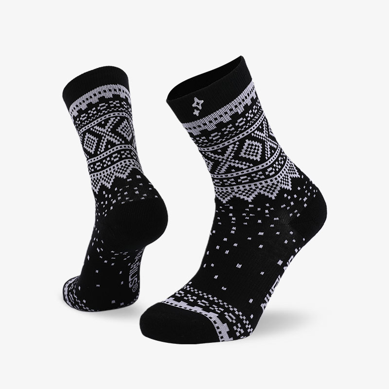 168N White dots on black normal socks