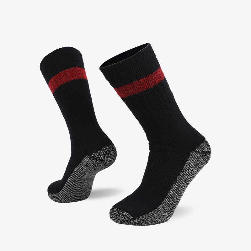 84N Black red with gray hiking sock